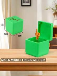 惊喜礼盒，完美的恶作剧手形弹出式礼物，成人礼盒，新奇有趣的圣诞恶作剧中指手形雕像，为您的母亲、父亲、妻子、女友、男友、丈夫或朋友的生日、派对或休闲聚会增添趣味，用这款迷人又奇特的礼盒增添惊喜、欢乐、恶作剧、趣味礼物，母亲节毕业礼物