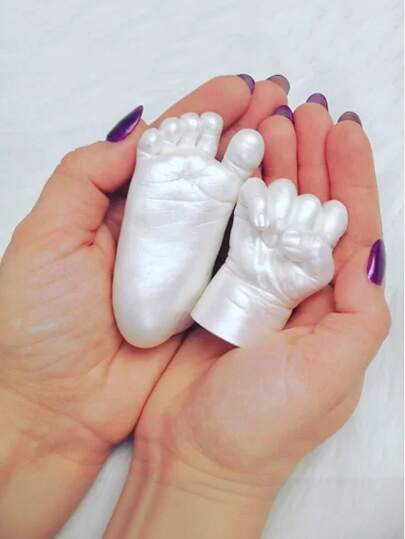 1 st 3D-handgjutningssats - Skapa unika minnen. Personlig souvenir för handavtryck och fotavtryck. Skapa ett unikt minne med vårt gör-det-själv-gipsstatyhandgjutningssats - Handgjutningssats för babyminne - Handgjutningssats för gips för handgjutning av spädbarns händer och fötter - Babygjutningssats för första födelsedag, jul och nyfödda presenter.