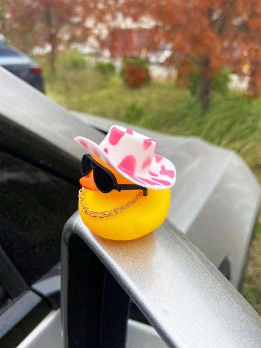 1pc Duck Design Car Ornament, Rubber Duck - Multicolor - View 1