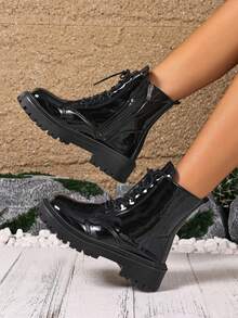 Botas femininas de cano curto com sola grossa e cadarço, novas botas de montaria pretas, minimalistas e plus size, outono 2025 - Preto - Ver 1