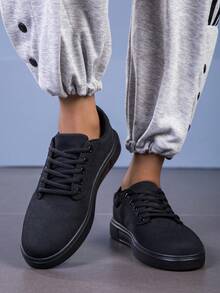 Men's Lightweight Skateboarding Shoes, Classic All-Black School/Campus Style Breathable Casual Sneakers