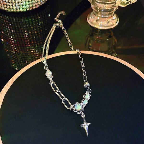 Small Dark Style Sweater Chain, Stacked Clavicle Chain, Autumn And Winter Street Accessories, Sweet And Cool Necklace