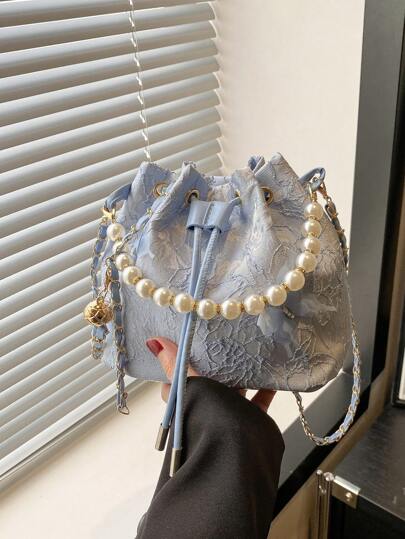 1pc Chain Drawstring Closure Fabric Printed Bucket Bag With Embroidery, Faux Pearl Decor, Shoulder Strap, Cute Butterfly Design Ladies' Evening Party Clutch, Crossbody Lipstick Bag, Fashion Gift, Suitable For Women's Party, Evening Wear And Daily Use , Bow