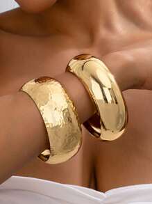 2pcs Exaggerated Vintage Style Gold Tone Bangle Bracelets For Women, Suitable For Party, Date, Holiday Occasions, Gift Accessories