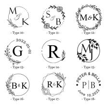 1 PEZZO PERSONALIZZATO Timbro per ceralacca da 2,5 cm con manico in legno per artigianato, buste, confezioni regalo, lauree, inviti di matrimonio, multifunzionale, ornamentale, riutilizzabile, raffinato, elegante, di alta qualità, colorato, moderno, personalizzato, unico, regalo ideale per lui, regalo ideale per lei, fidanzato, papà, fidanzata, mamma, famiglia, amici, sala da tè, casa, giardino, ufficio, per anniversari, per San Valentino, per la Festa della Mamma, per compleanni, per la Festa del Papà, per lauree, per matrimoni, per il riscaldamento della casa, per scrapbooking e forniture per timbri