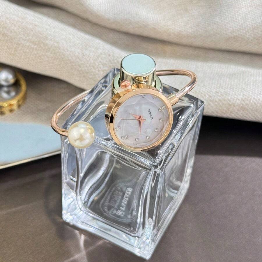 1 件女士精致手链手表，配有 1 颗大珍珠、钻石切割玻璃水晶表盘、简约石英表