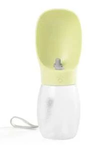 1个550毫升可折叠轻便塑料宠物水瓶，浅蓝色，便携式旅行水碗，适合狗狗，可用于露营、散步和户外活动，宠物用品