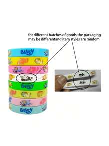 Bluey 10 قطع أو 12 قطعة من أساور سيليكون بأشكال كرتونية ملونة عشوائية لعائلة بلوي وأصدقائهم، أساور مطاطية ناعمة بنمط مرسوم لشخصيات الكلب بينجو وباندت وكريستين هيلر، هدايا وإكسسوارات لحفلات الأطفال والأعياد