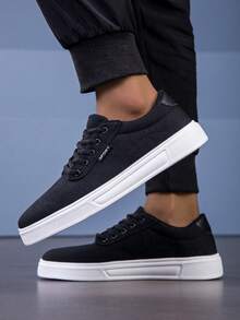 Men's Lightweight Durable Skateboard Shoes, Classic Black & White Color, Breathable Casual Sports Sneakers For Students