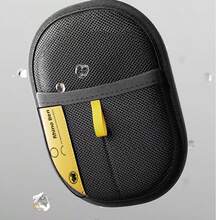 Găng tay chải lông thú cưng - Găng tay chải lông mèo bằng polypropylene màu đen với chấm vàng, loại bỏ lông và vảy da hiệu quả, phù hợp cho mèo và chó, phụ kiện chải chuốt thú cưng thiết yếu | Đồ dùng cho thú cưng thời trang | Găng tay chải chuốt thú cưng bền bỉ, tạo môi trường nhà thoải mái và cuộc sống hài hòa với thú cưng yêu quý của bạn. - Nhiều màu - Xem 12