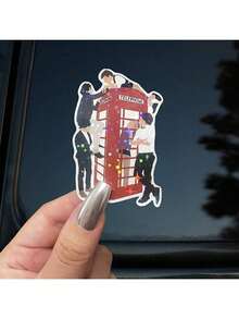 一体式卡通乙烯基贴纸 - 哑光饰面，用于汽车、笔记本电脑和滑板的自粘贴花 - 一次性设计