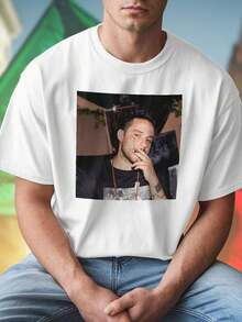 Maglietta Uomo Nera Moda Casual Man Smoking in Studio Black T Shirt Beaded Necklace Look  Giovane Design Estivo Novità Offerta Speciale Comfort Qualità Fashion Essenziale Promo