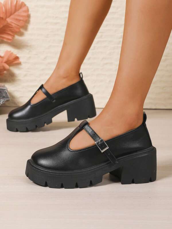 1 Pair Women's Plus Size Round Toe Casual Slip-On Shoes, Black Thick Sole Strap Loafers, Suitable For All Seasons