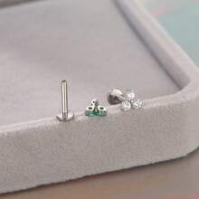 1 chiếc khuyên tai dạng đinh tán ren trong bằng titan đính đá Zirconia trắng, thích hợp cho xỏ khuyên vành tai và sụn tai dành cho nữ. - TC360 - Xem 6