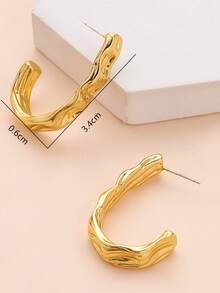 1 Pair Exaggerated Hollow Design Women's Earrings, European And American Style - White Gold Geometric Earrings - View 21