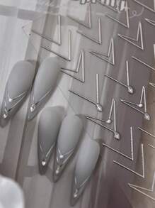 1 件法式条纹渐变线深 V 形金色烫印 5D 指甲贴纸软水钻粘贴指甲贴纸 DIY