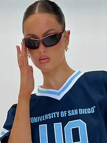 1pc Y2K Wraparound Fashion Fashion Glasses, Millennium Futuristic Style, European & American Style Glasses, Integrated Personalized Eyewear - Cherry Red - View 4