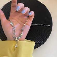 Small Dark Style Sweater Chain, Stacked Clavicle Chain, Autumn And Winter Street Accessories, Sweet And Cool Necklace
