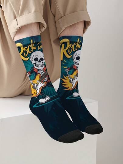 1 Pair Men's Crew Socks With 3D Digital Heat Transfer 360 Printing, Cartoon Music Skull Soldier Design, Breathable Comfortable Fashion Personalized Street Socks, Suitable For Holidays, Gifts, Vacation, All Seasons, Fall