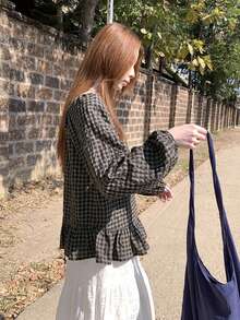 秋冬新款复古格子荷叶边拼接系带长袖女式衬衫，宽松修身套头衫，适合冬季圣诞节新年穿着 - 咖黑色 - 查看 4