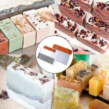 矩形肥皂模具套件切割器 - 42 盎司柔性硅胶面包肥皂模具，配有木盒、不锈钢波浪形和直形刮刀，适用于自制工艺肥皂制作用品