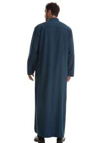 Herren Bademantel aus einfarbigem Rundhalsausschnitt, im traditionellen arabischen Stil