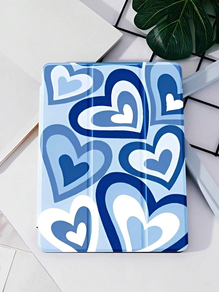 Full Screen Blue Heart Pattern Tablet Case With Foldable Stand Lightweight Protective Case With Automatic Sleep/Wake Compatible With IPad Mini 6/9.7/10.2/10.5/Air 4/Air 5/10th/10.9/Pro 11 Inch/Air 11(M2)/Pro 11(M4) 2024 And GalaxyTab S6LITE 10.4/A7 LITE/A8/A9+/S7/S8/S9/S9FE/S10/S7+ 12.4/S8+ 12.4/S9+ 12.4/S9FE+ 12.4 Transparent Bottom Case TPU PU Material Tri-Fold Flip Leather Case With Pen Slot, Stand Up - 彩色 - 查看 1