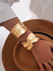 1 Set Chic Personalized Minimalist Punk Style Geometric Metal Open Bangle Bracelet For Women, Suitable For Street, Shopping, Daily Outfit, Party, Festival, Gift For Friends And Family