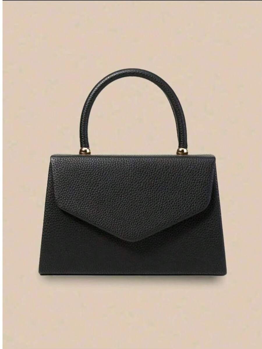 This Evening Bag Has A Certain Capacity, Which Can Hold Personal Items Such As Mobile Phones, Wallets, And Cosmetics. The Handheld Design Is Convenient To Hold.