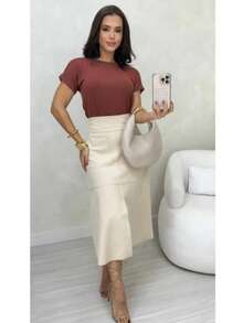 WOMEN'S SUEDE SKIRT WITH ZIPPER AND POCKET. STYLE AND ELEGANCE. - Off - White - View 3