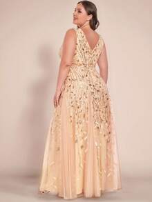 Deep V-Neck Sequin Contrast Color Mesh Formal Dress - Gold - View 3
