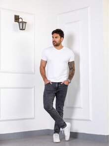 Calça Jeans Masculina Clement com Elastano  Todos  Verão    Ajuste Regular    Bolso  Zíper  Cordão - Cinza pedra - Visão 8