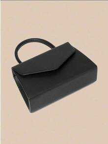 This Evening Bag Has A Certain Capacity, Which Can Hold Personal Items Such As Mobile Phones, Wallets, And Cosmetics. The Handheld Design Is Convenient To Hold.