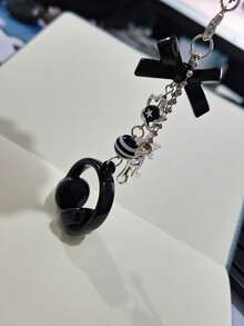 1 Stück Stern Würfel Schwarz Acht-Ball Anhänger, handgemachtes DIY Anhänger Accessoire, Anhänger Accessoire, Retro Schlüsselanhänger, geeignet für Auto Anhänger, Tasche Anhänger, Schlüsselanhänger Ornamente, cooles Design - Schwarz und Weiss - Übersicht 3