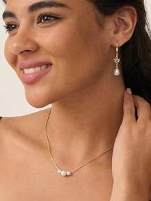 1pc Elegant Women's Jewelry New Minimalist Niche 3 Pearl Necklace, Elegant Versatile Clavicle Chain, Fashionable Simple Versatile Necklace Suitable For Daily Wear - Yellow Gold - View 4