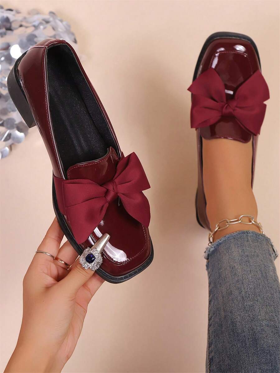 Giày bệt mũi vuông thường ngày có nơ trang trí cho nữ, gót thấp, chất liệu mặt gương, giày lười, giày da nhỏ gót dày, giày làm việc, giày lười nữ, giày Mary Jane, giày cao gót trong suốt, giày cao gót nữ, giày mules nữ, giày công sở, giày nữ, giày cao gót nâu, giày làm việc, phong cách đại học, giày bệt cổ điển, giày bệt tối giản, giày trang trọng cho nữ