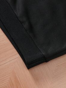 Tween-Jungen 1 Stück Halloween Sweatshirt mit lockerem, bedrucktem Geistermuster und Kapuze, ein Outfit für Herbst und Winter, perfekt für Halloween Partys