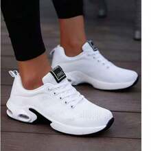 New Cushioning, Supportive, Breathable Women's Shoes, Low-Top Lace-Up Design / Red / White / Black Three Colors Available / Daily Sports + Daily Wear "Both, Wear To Show Vitality" "Weekend Parent-Child Sports" "Family Outdoor "Low-Top Classic Design" "Versatile And Comfortable To Wear" Can Be Used For Golf, Tennis And Other Mid-To-High-End American Sports. A Versatile Women's Shoe - 白色 - 查看 1