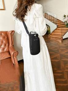 尼龙水壶套，配有可调节肩带，保温设计，适合户外徒步、露营、旅行，带拉链口袋，可用作旅行收纳包、小型行李配件、邮轮必备品、迷你便携旅行收纳包、紧凑型假日收纳包。 - 彩色 - 查看 7