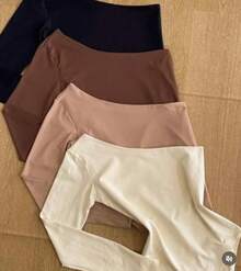 Body Manga Unica Feminina  De Um Ombro So Ele Possui Um Design Assimetrico com Uma Manga  Longa Em Um Braço So