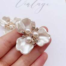 10pcs/20pcs/30pcs/40pcs/50pcs Faux Pearl & Rhinestone Decor, Clover Flower Design, Clothing, Hat, Dress DIY Decorative Buttons - White - View 3