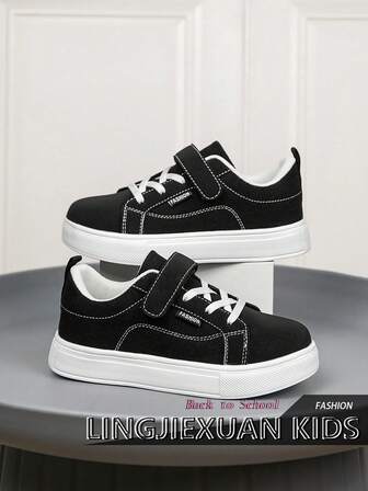 Zapatos deportivos cómodos de caña baja para niños, zapatos para correr de suela blanda y amortiguación, cierre de gancho y bucle para mayor comodidad, zapatillas de moda con decoración de letras minimalistas en negro, suela plana de soporte adecuada para la escuela, LINGJIEXUAN KIDS - Zapatos unisex para niños