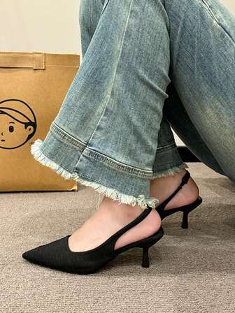 Talons aiguilles à bout pointu de couleur unie pour femmes, avec bride à la cheville. Tige en tissu, talon fin. Escarpins fermés élégants à talons hauts, convenant pour les rendez-vous, les réunions, les fêtes, le bureau et le port quotidien