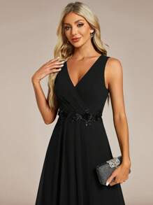 EVERPRETTY Elegant Autumn V-Neck Embroidered Applique Pleated Chiffon Black Bridesmaid Dress, Semi-Formal Wedding Guest Dress - Black - View 4