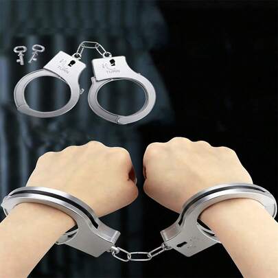 Halloweenkostymrekvisita - Simulerade plasthandbojor, rekvisita för att spela rollen som en hövding som fångar tjuvar i scenföreställningar, festkostymer och tillbehör, handtillbehör, festskämt, roliga festspelstillbehör, rollspelsrekvisita, lämplig för festaktiviteter, scenföreställningar, förklädnader, Halloween, etc., är perfekta presenter till familj och vänner