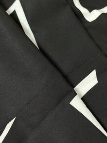 男士黑色长袖纽扣领正装衬衫，适合商务场合、办公室穿着，几何图案设计，适合春季、夏季、秋季，适合办公室、商务、休闲和正式着装，秋季 - 黑色 - 查看 9