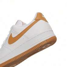 Nike Air Force 1 女款運動鞋 多功能耐穿 防滑健身訓練鞋 黑色 DC9486-103-Import - 白色/亞麻色 - 查看 4