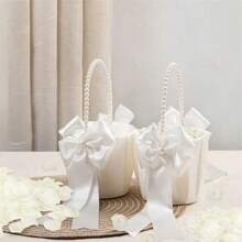 1个花童花篮，婚礼花篮，白色花瓣，饰以优雅珍珠蝴蝶结手柄，缎面花篮，适用于婚礼、婴儿派对等场合 - 象牙白