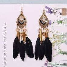 1 par de pendientes bohemios con borlas de plumas y cuentas, pendientes en forma de gota de agua adecuados para que las mujeres los usen en vacaciones