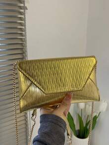 1pc Quilted Flap Closure PU Solid Color Envelope Bag, Fashionable Bright Color Party Clutch, Laser Bright Color Chain Shoulder Bag, Glossy Evening Party Small Square Bag, Suitable For Women To Use For Dates, Parties, And Galas - Gold - View 8